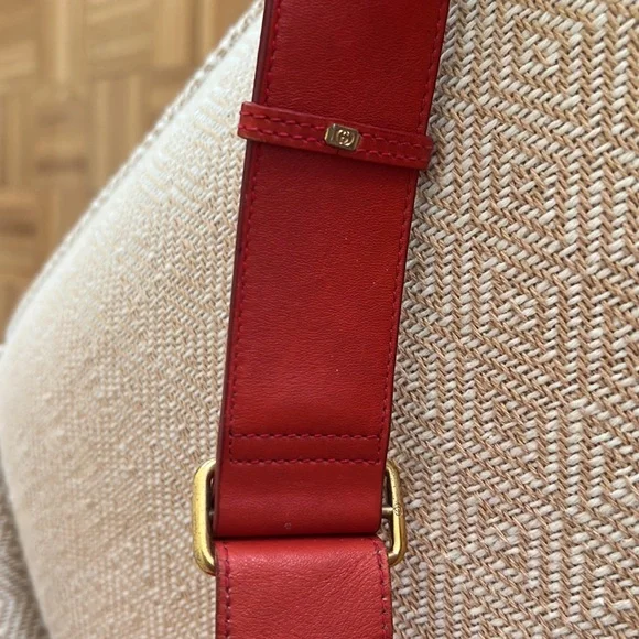 Gucci Red Shoulder Bag - Picture 9 of 13